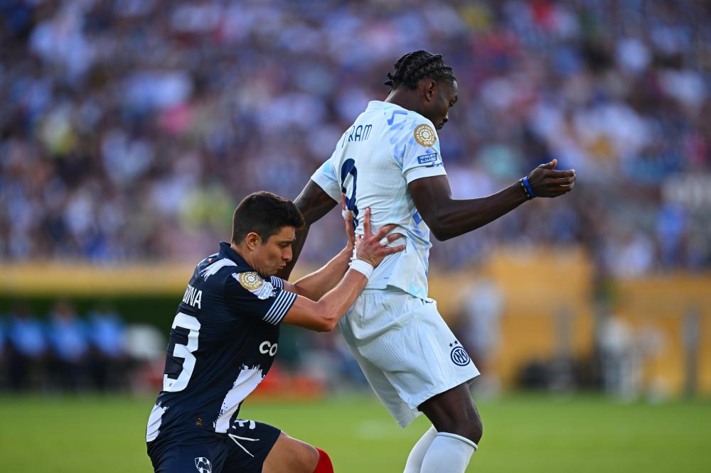 亚沙里：大约三个月后，能在一场友谊赛里首发的感觉真好